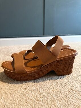 Italian Shoemakers Tan Brown Wedge Slide Sandals